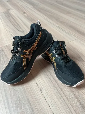 Used Asics Gel-Venture 9 bike — image 3 of 6