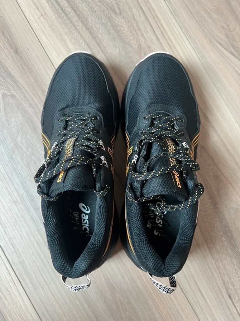 Used Asics Gel-Venture 9 bike — image 4 of 6