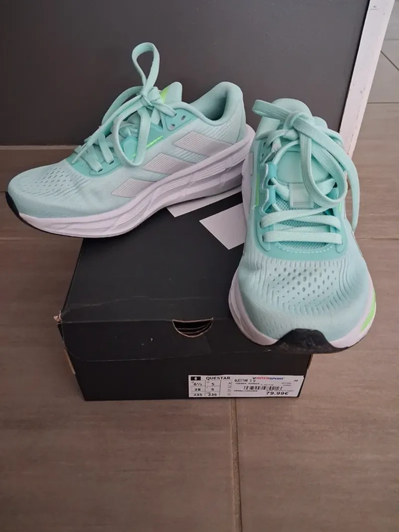 Used Adidas Questar 3 Running Shoes