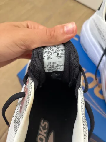 Używany Brooks Running Shoes bike — zdjęcie 3 z 4