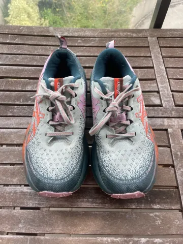Tweedehands Asics Trabuco Max 4 bike — afbeelding 2 van 7