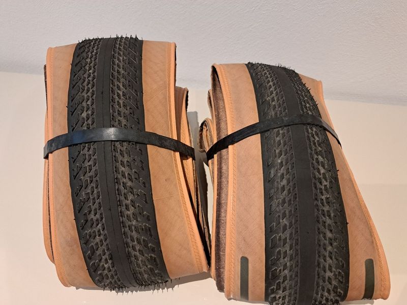 Używany Specialized Pathfinder 50 622 2026 Tyres & Tubes