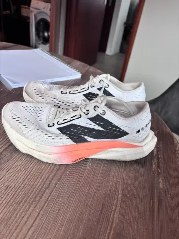 Used New Balance FuelCell SuperComp Pacer v2 bike — image 2 of 5