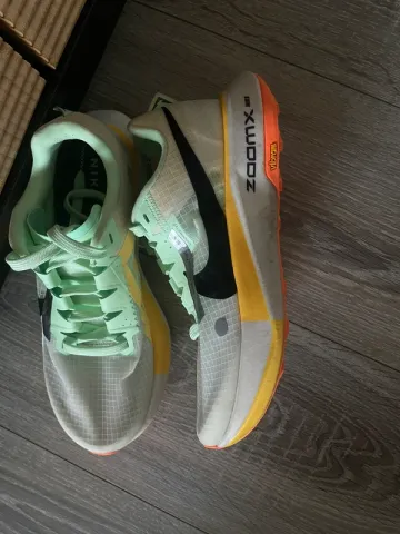 Nike ZoomX UltraFly Trail bike de segunda mano — imagen 4 de 6