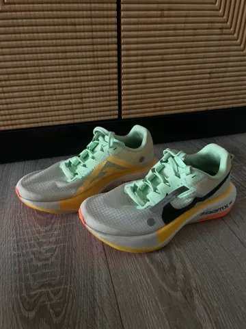 Nike ZoomX UltraFly Trail bike de segunda mano — imagen 1 de 6