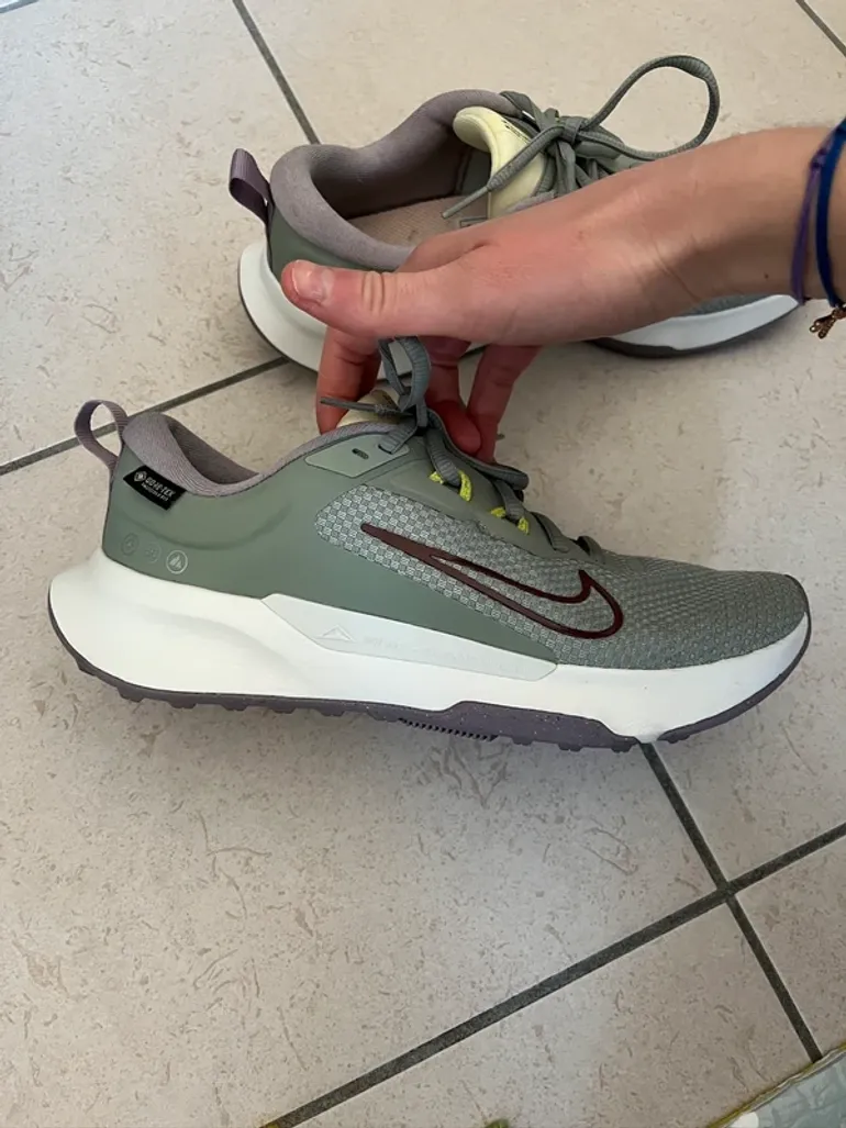 Použité Nike Juniper Trail 2 Gore-tex bike — obrázek 4 z 8