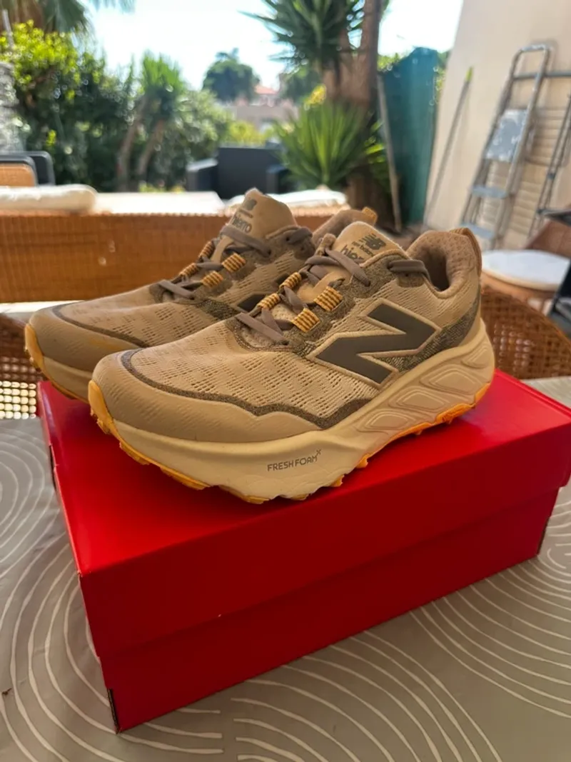 Used New Balance Fresh Foam X Hierro v7 Running Shoes