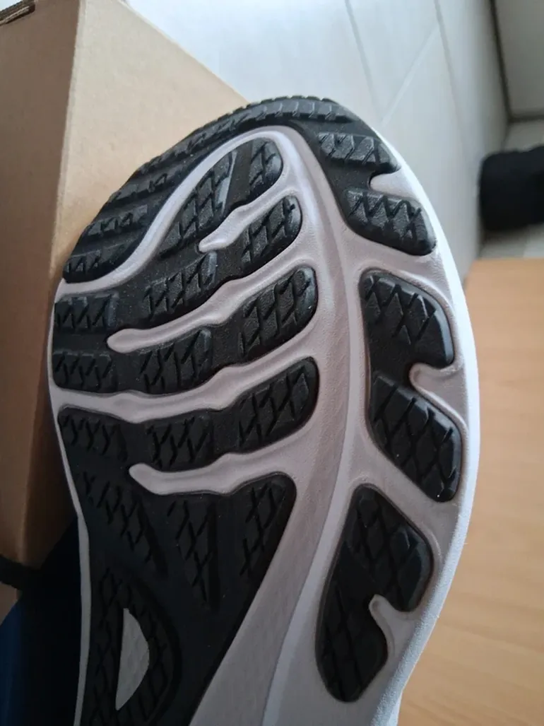 Used Asics Gel Kayano 30 bike — image 15 of 15