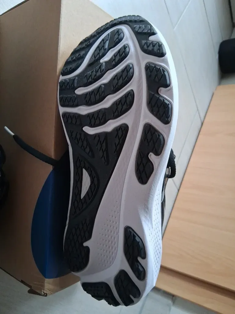 Used Asics Gel Kayano 30 bike — image 13 of 15