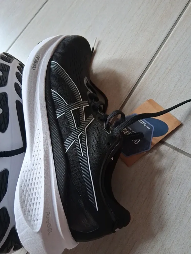 Used Asics Gel Kayano 30 bike — image 4 of 15