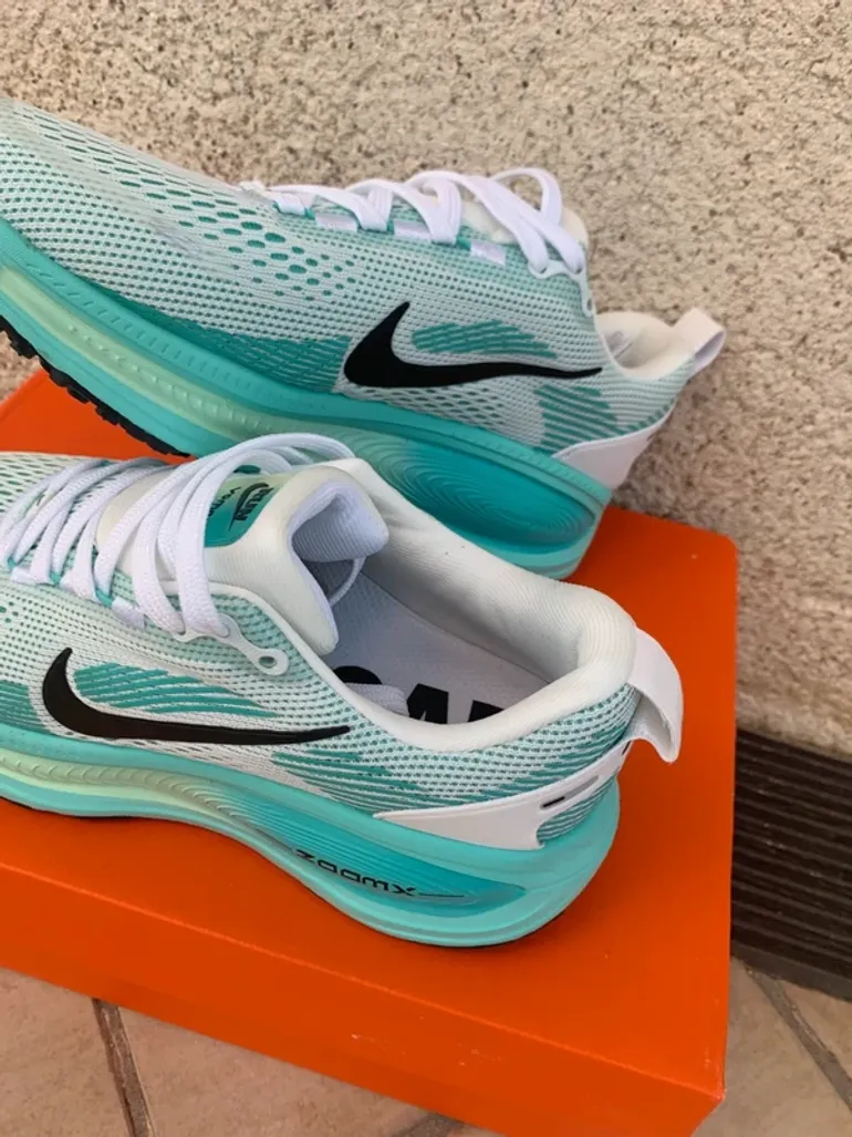 Nike Vomero 18 bike d'occasion — image 6 sur 11