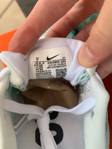 Nike Vomero 18 bike d'occasion — image 10 sur 11