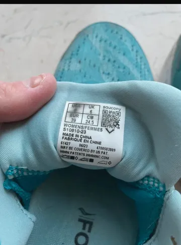 Saucony Running Shoes bike usato — immagine 8 di 8