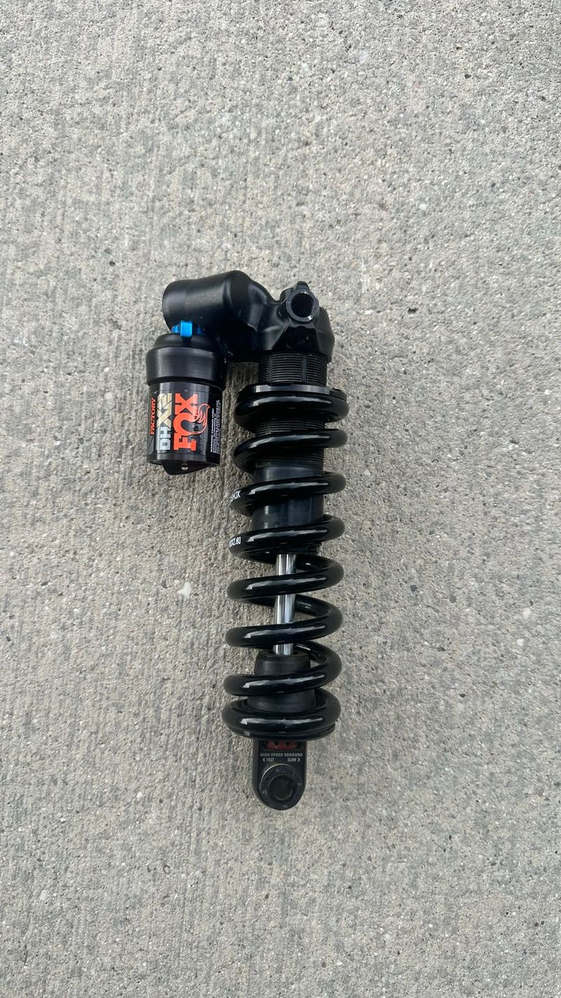Fox DHX2 Factory 2023 Rear Suspension d'occasion