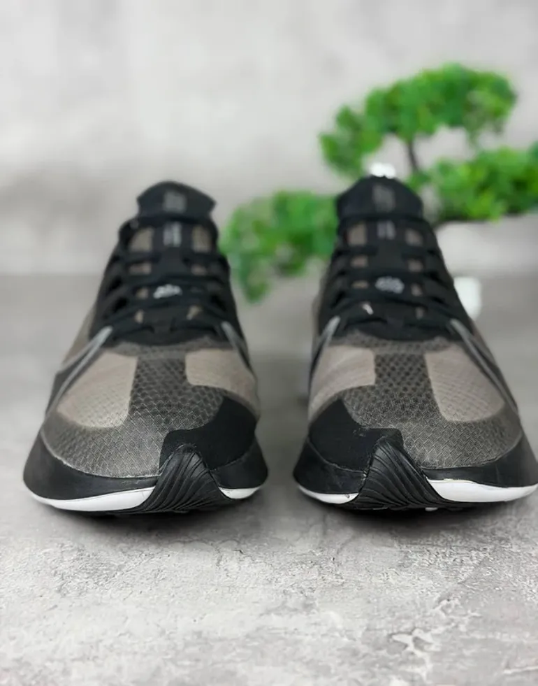 Tweedehands Last Nike running shoes bike — afbeelding 10 van 10