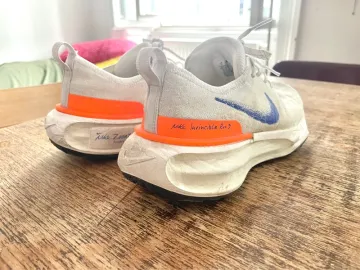 Used Nike ZoomX Invincible 3 bike — image 1 of 5