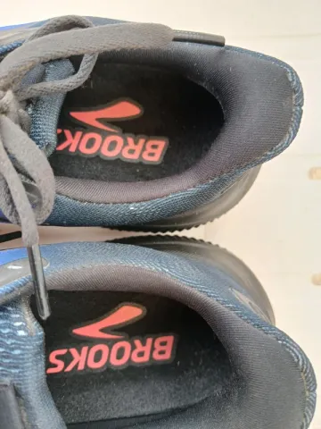 Used Brooks Ghost 17 bike — image 2 of 8