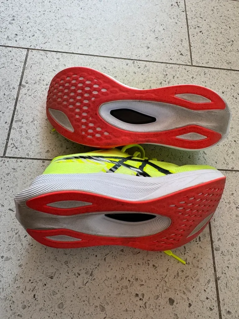 Asics MAGIC SPEED bike d'occasion — image 6 sur 6