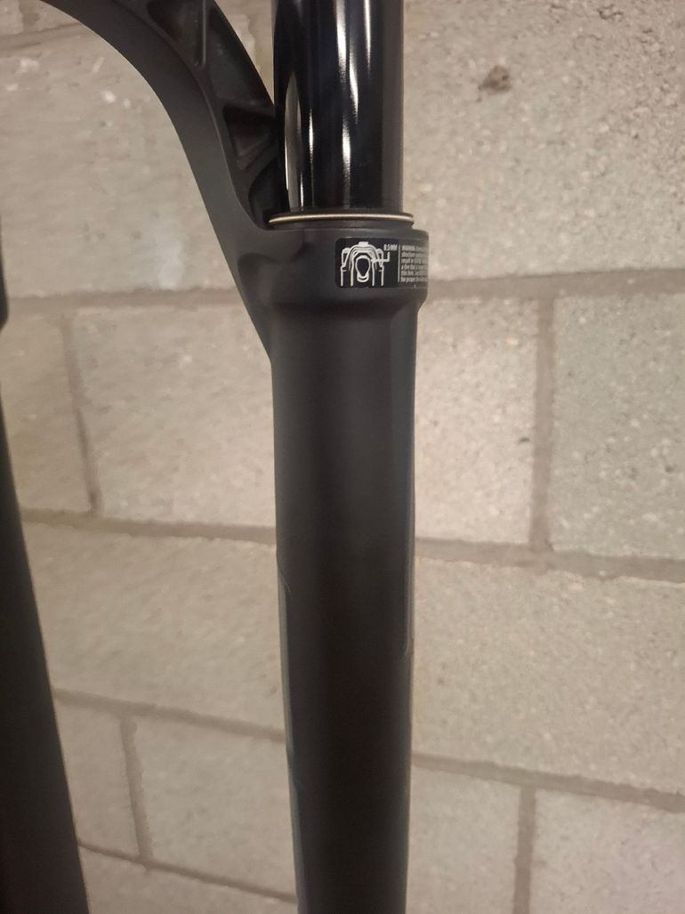 Used Fox 34 Step-Cast Performance Elite Fork 2025 bike — image 13 of 25