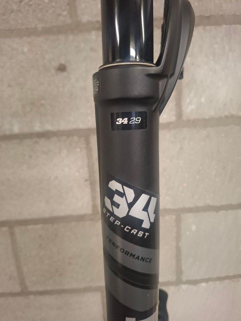 Used Fox 34 Step-Cast Performance Elite Fork 2025 bike — image 10 of 25