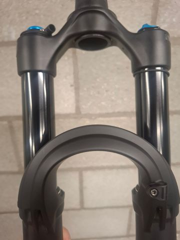 Used Fox 34 Step-Cast Performance Elite Fork 2025 bike — image 20 of 25