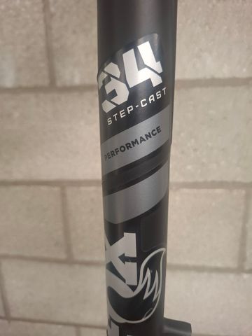 Used Fox 34 Step-Cast Performance Elite Fork 2025 bike — image 16 of 25