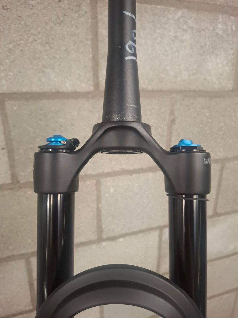 Used Fox 34 Step-Cast Performance Elite Fork 2025 bike — image 25 of 25