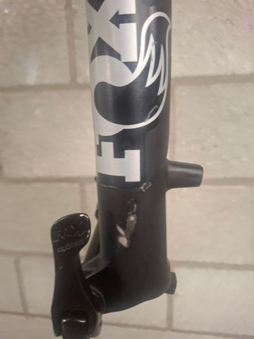 Used Fox 34 Step-Cast Performance Elite Fork 2025 bike — image 17 of 25