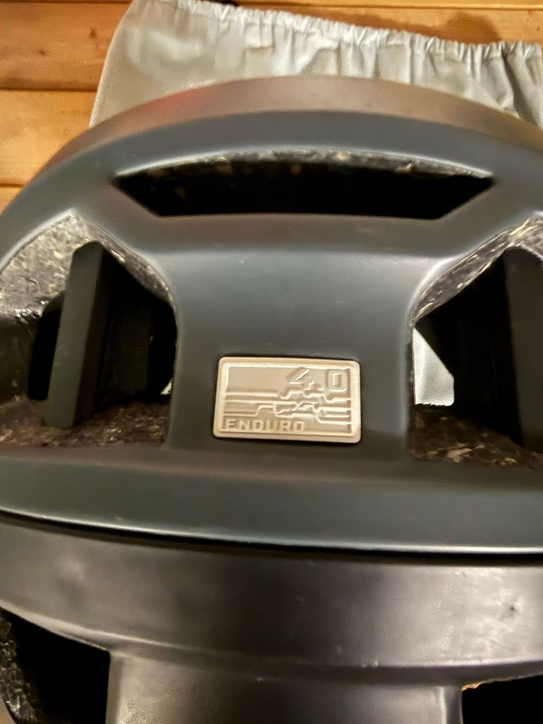 LEATT Enduro 4.0 Helmet 2024 bike usato — immagine 2 di 7