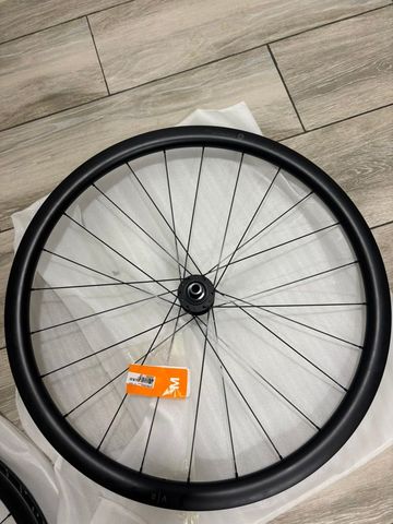 Used Van Rysel VR35 Wheelset 2026 bike — image 1 of 5