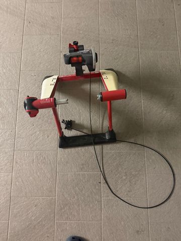Elite Force Home Trainer 2019 bike usato — immagine 4 di 4