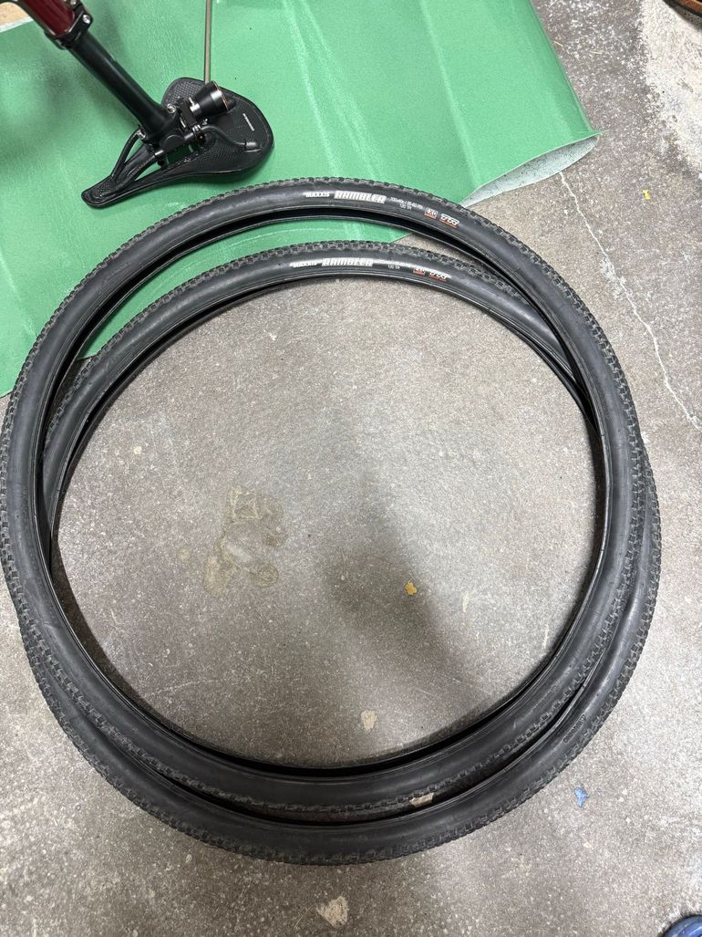 Tweedehands Maxxis Rambler bike — afbeelding 2 van 5