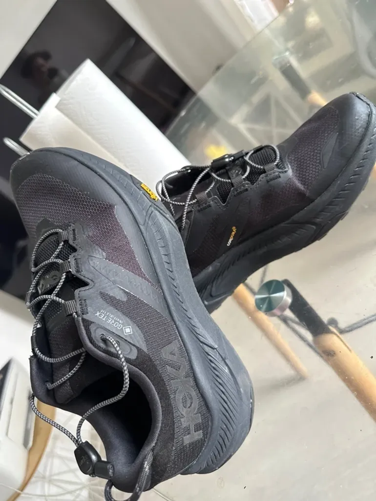 Used Hoka Gore-Tex Invisible Fit bike — image 2 of 10