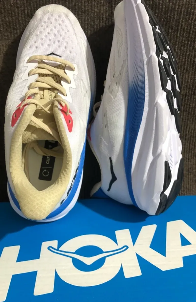 Used Hoka Clifton 9 bike — image 4 of 4