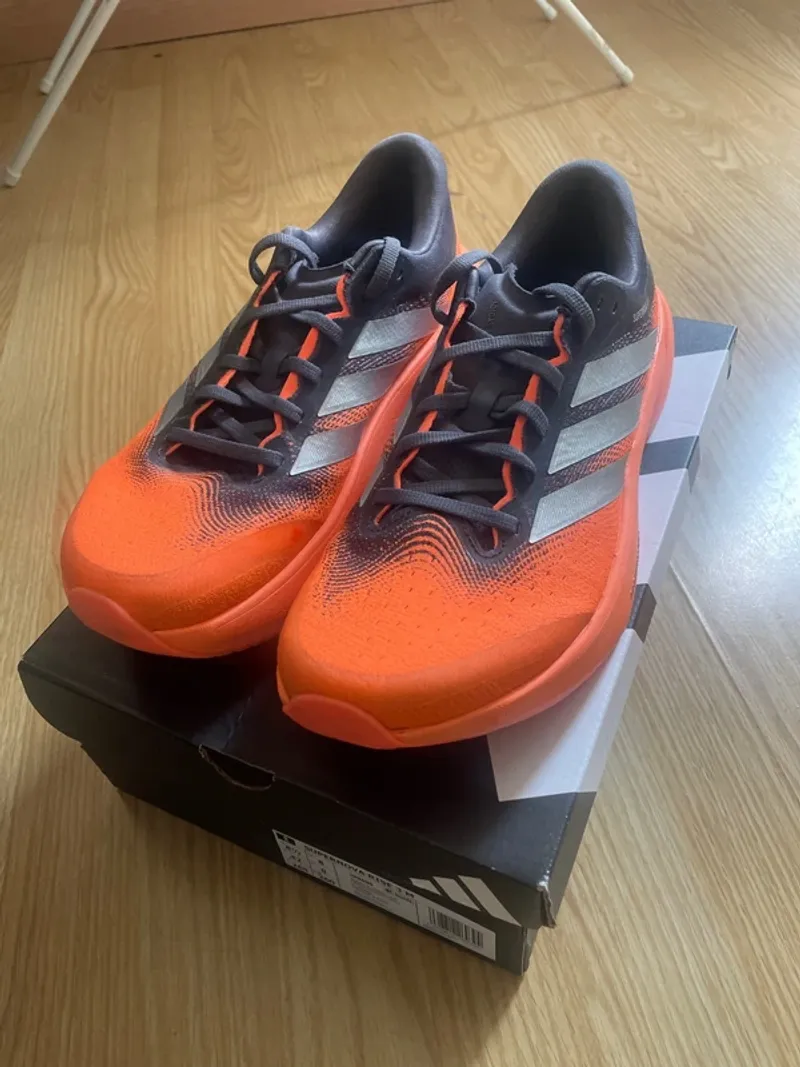 Supernova Rise 3 Running Shoes usato