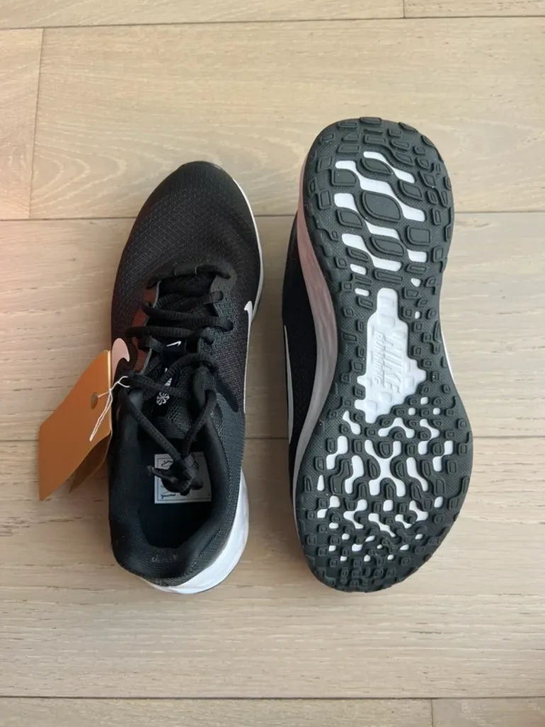 Použité Nike Revolution 6 bike — obrázek 5 z 6
