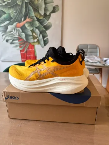 Used Asics Gel Nimbus 27 2025 bike — image 8 of 8