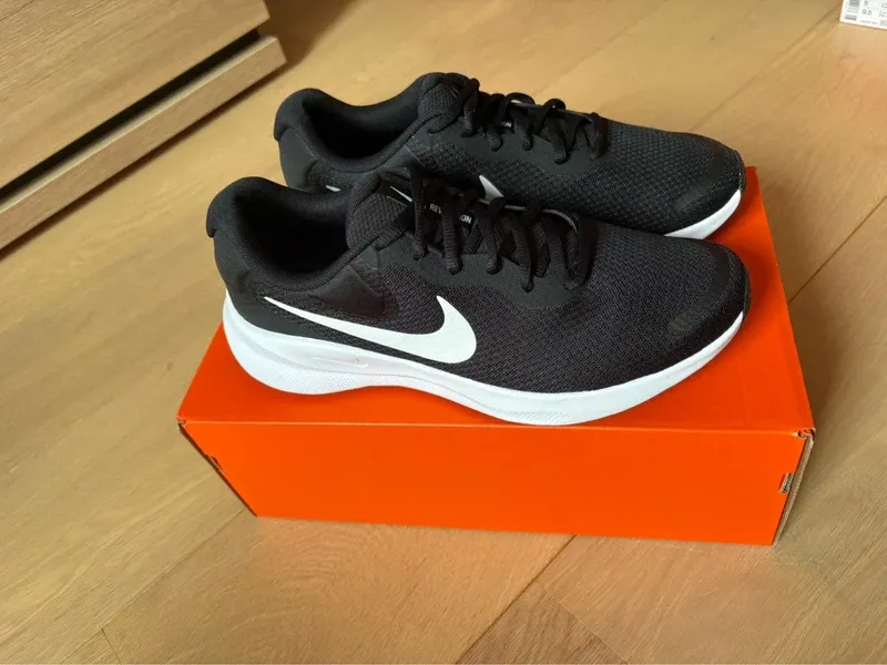 Gebrauchtes Nike Revolution 7 Running Shoes