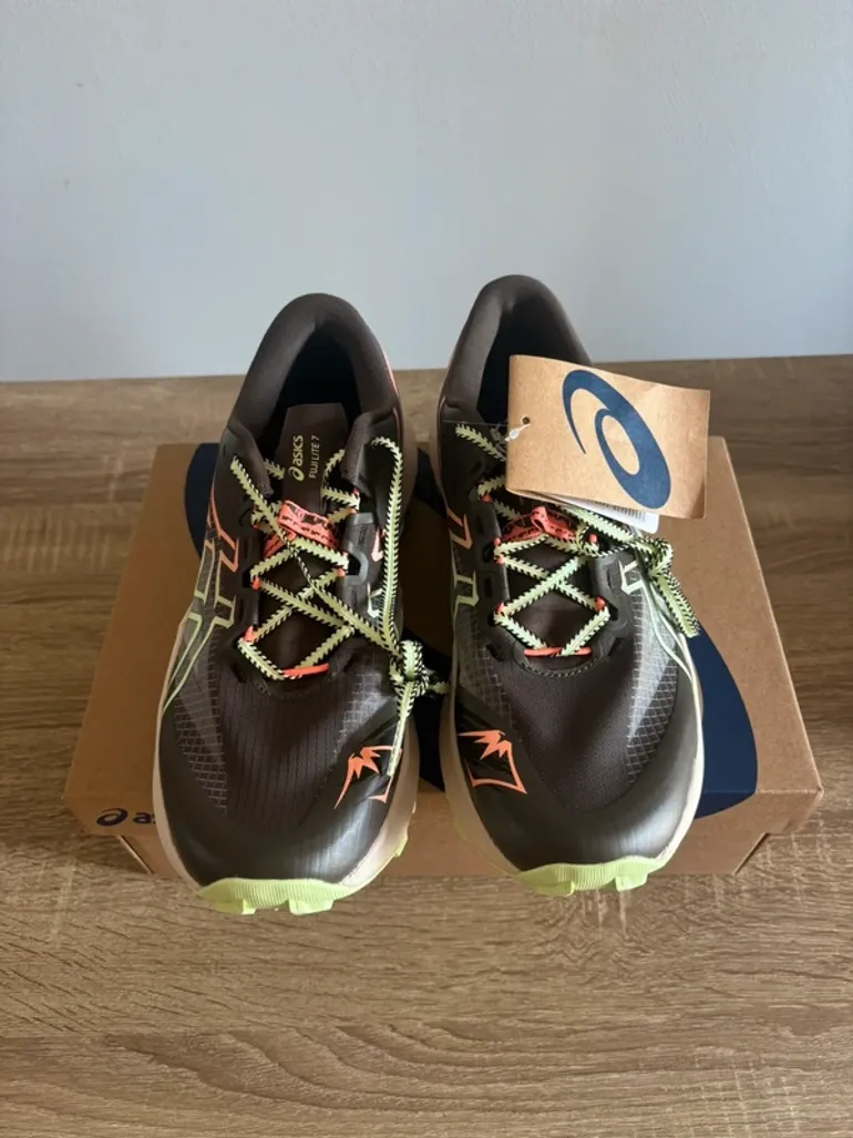 Used Asics Fuji Lite 7 bike — image 3 of 5