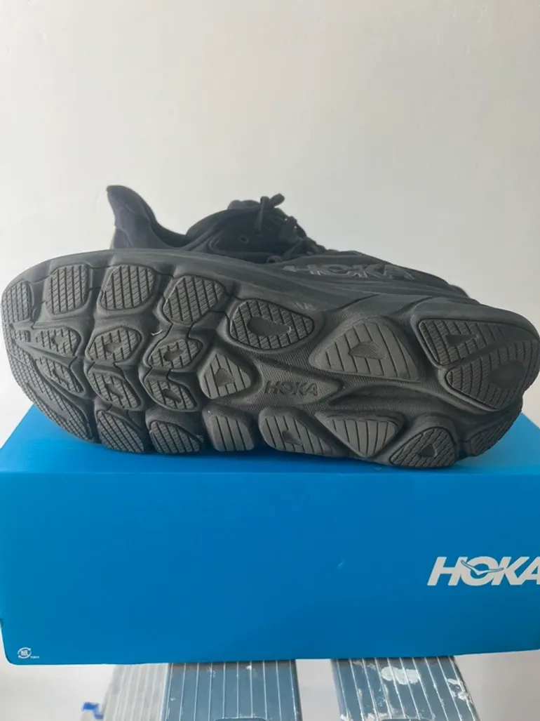 Used Hoka Clifton 10 bike — image 2 of 7