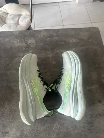 Used Asics Nimbus 28 bike — image 3 of 8