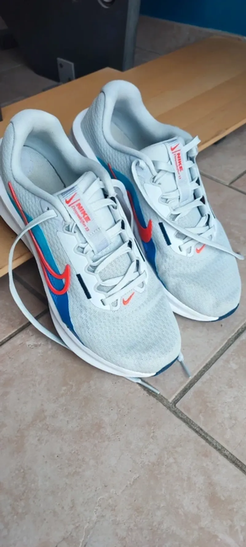 Used Nike Downtownshiffer 13 Running Shoes
