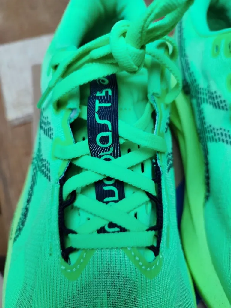 Brugt Asics Novablast 5 bike — billede 6 af 12