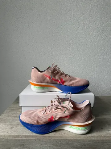 Used Adidas ZoomX Vaporfly NEXT% 4 bike — image 2 of 8