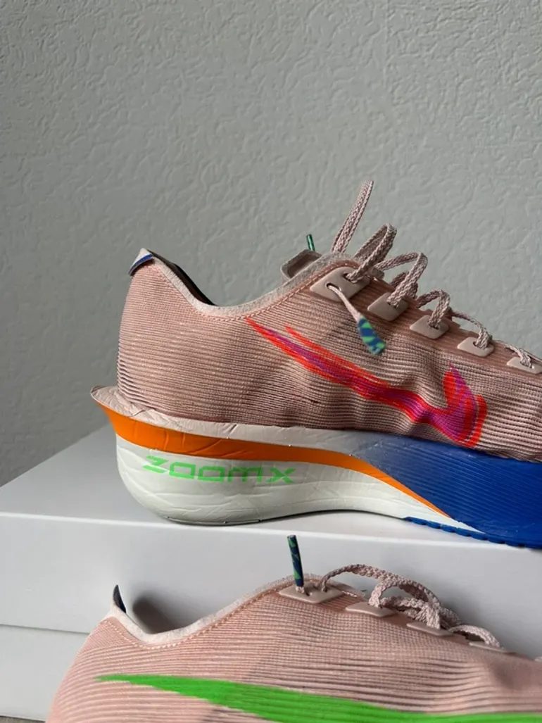 Used Adidas ZoomX Vaporfly NEXT% 4 bike — image 6 of 8