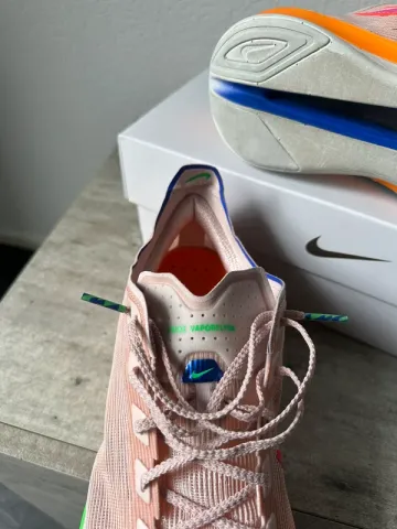 Used Adidas ZoomX Vaporfly NEXT% 4 bike — image 4 of 8