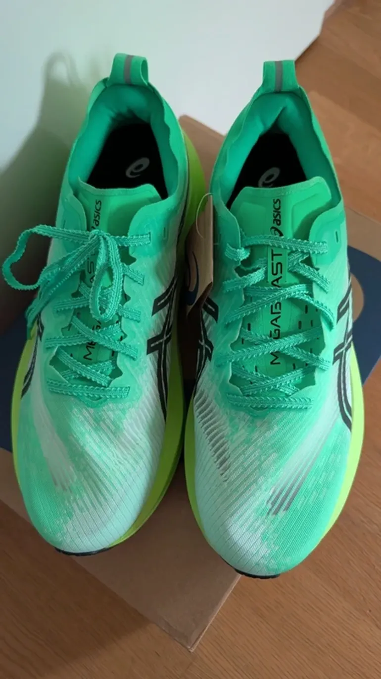Asics Megablast bike usato — immagine 2 di 3