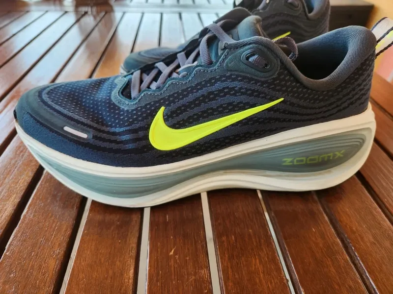 Used Nike Vomero Plus Running Shoes
