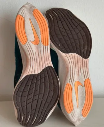 Saucony Vaporfly 2 bike usato — immagine 9 di 10