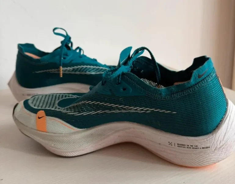 Saucony Vaporfly 2 bike usato — immagine 6 di 10